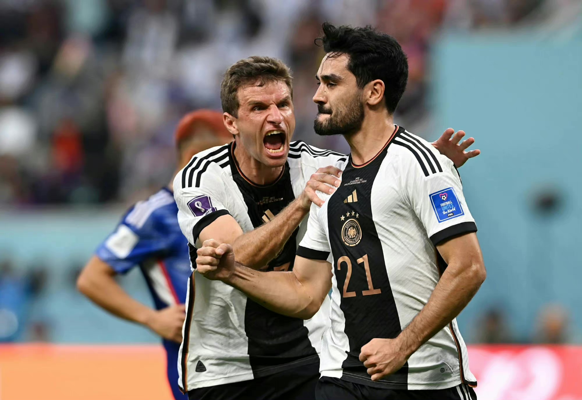 只要大家团结一心我们就能战胜对手的成语